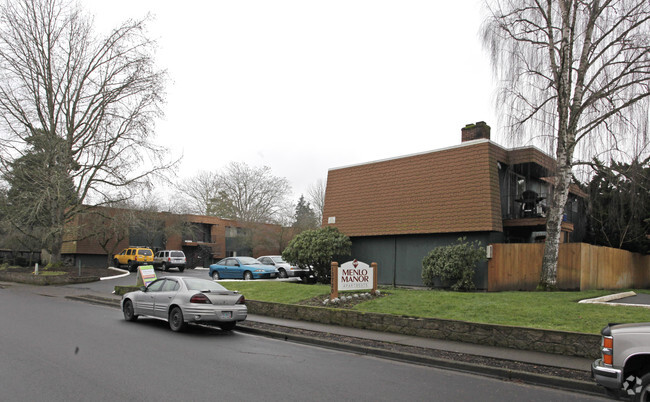 Primary Photo - Menlo Manor Apartments