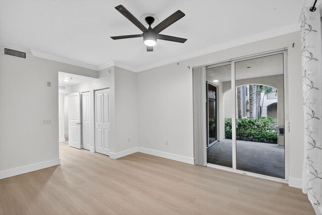 Building Photo - 1 Renaissance Way