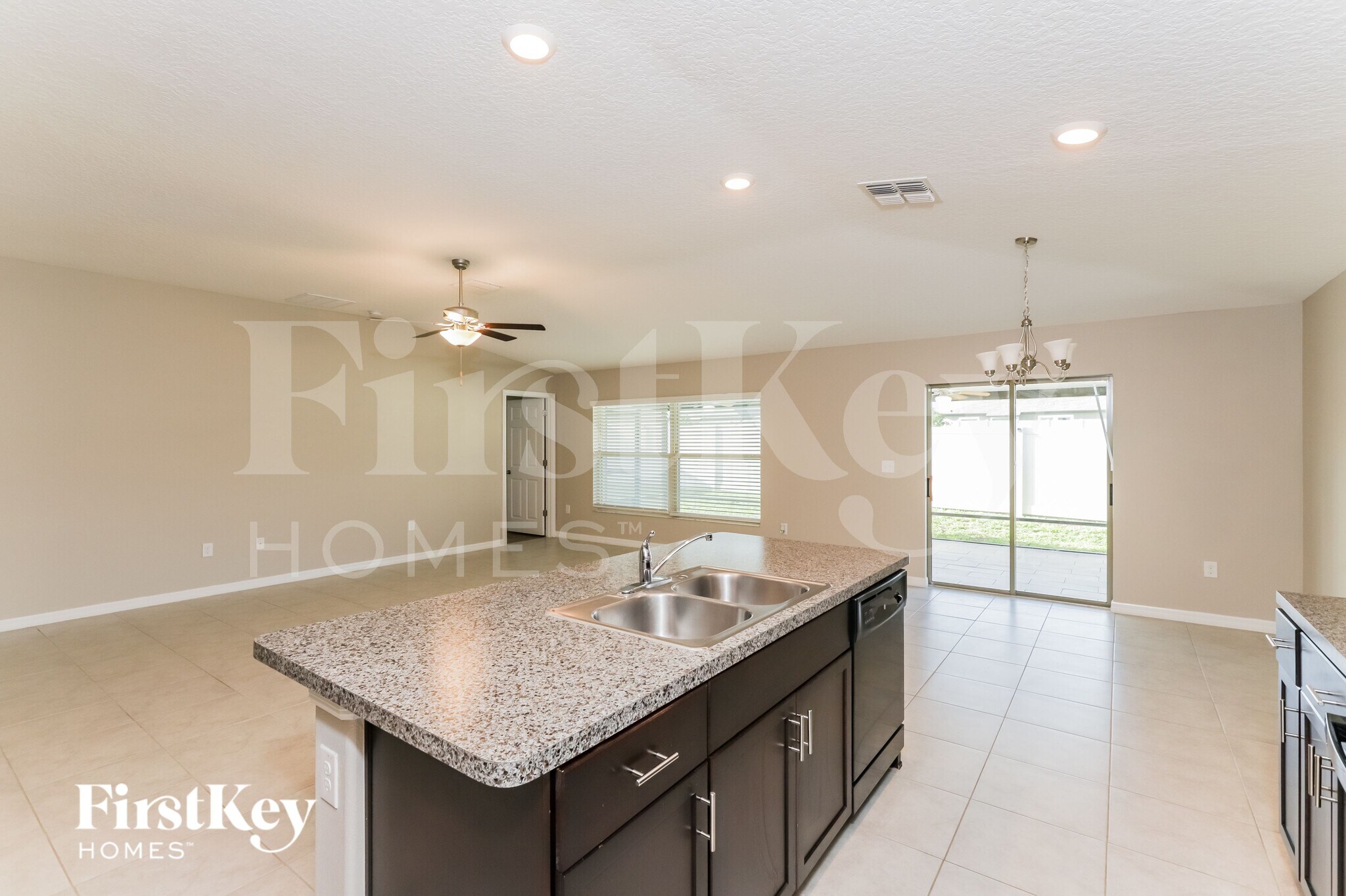 Building Photo - 10512 Strawberry Tetra Dr