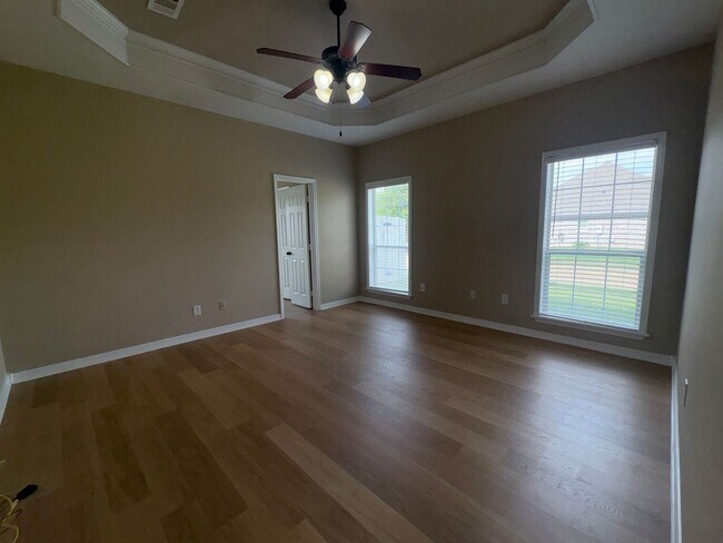 Building Photo - For Rent in Brandon School District!