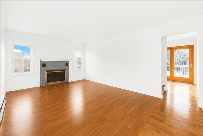 Building Photo - 208 S Hayford Ave