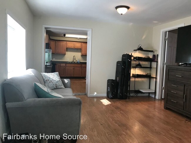 Building Photo - 367 Park Way