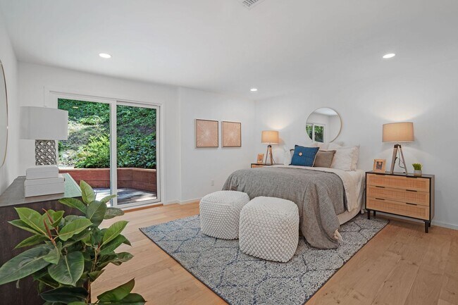 Building Photo - Fully Renovated Orinda Home for Rent, Avai...