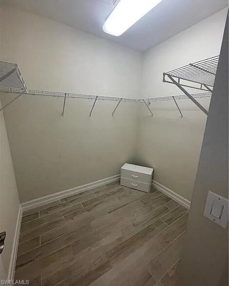 Building Photo - 7139 Greenwood Park Cir