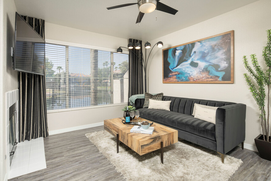 Living Room - The Lakes at Arrowhead Ranch