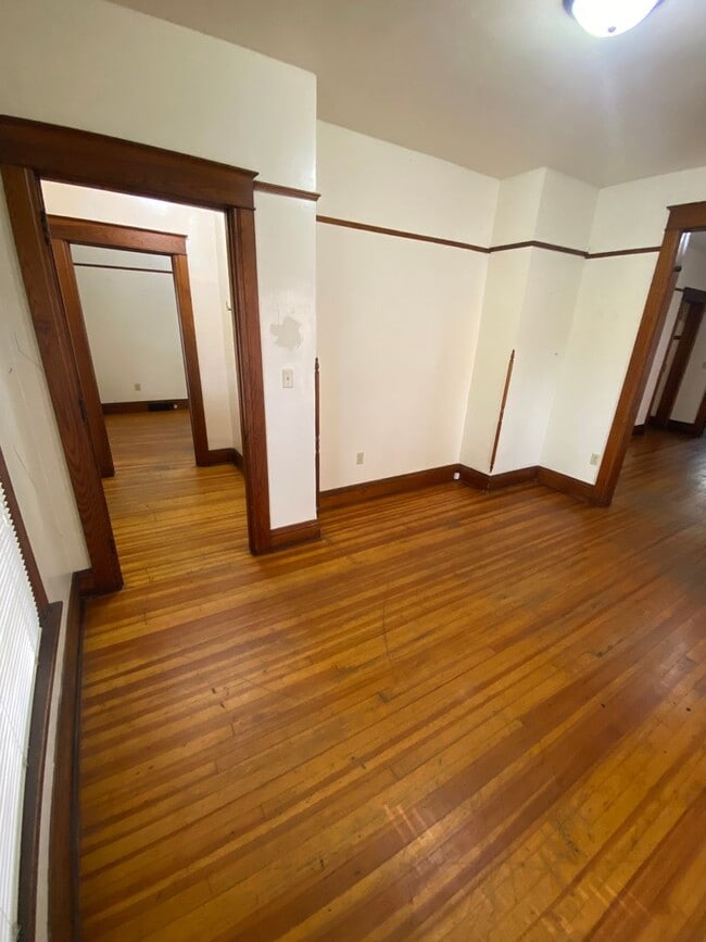 Building Photo - Charming 4-Bedroom Historic Home Near Downtown!