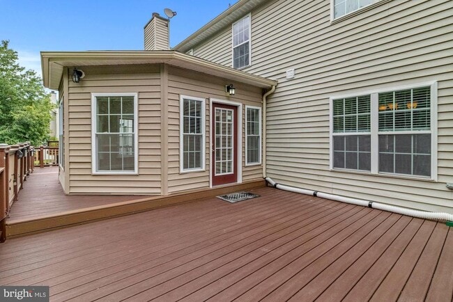 Building Photo - 6212 Lilac Bush Ln