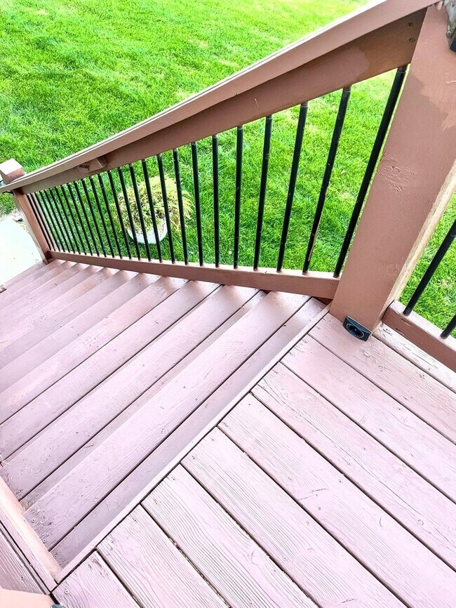 Building Photo - 509 SW Brummel Rd