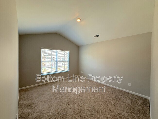 Building Photo - 6104 Guildford Hill Ln