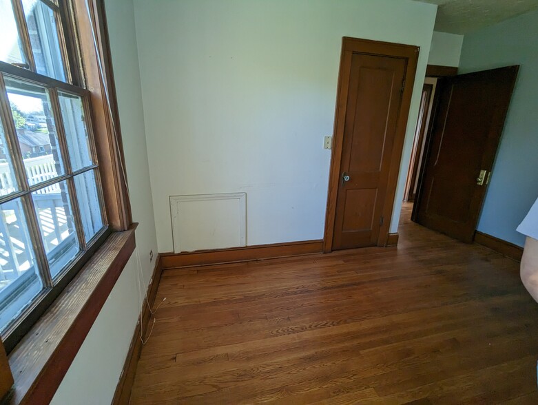 Building Photo - 119 Hammett Ave