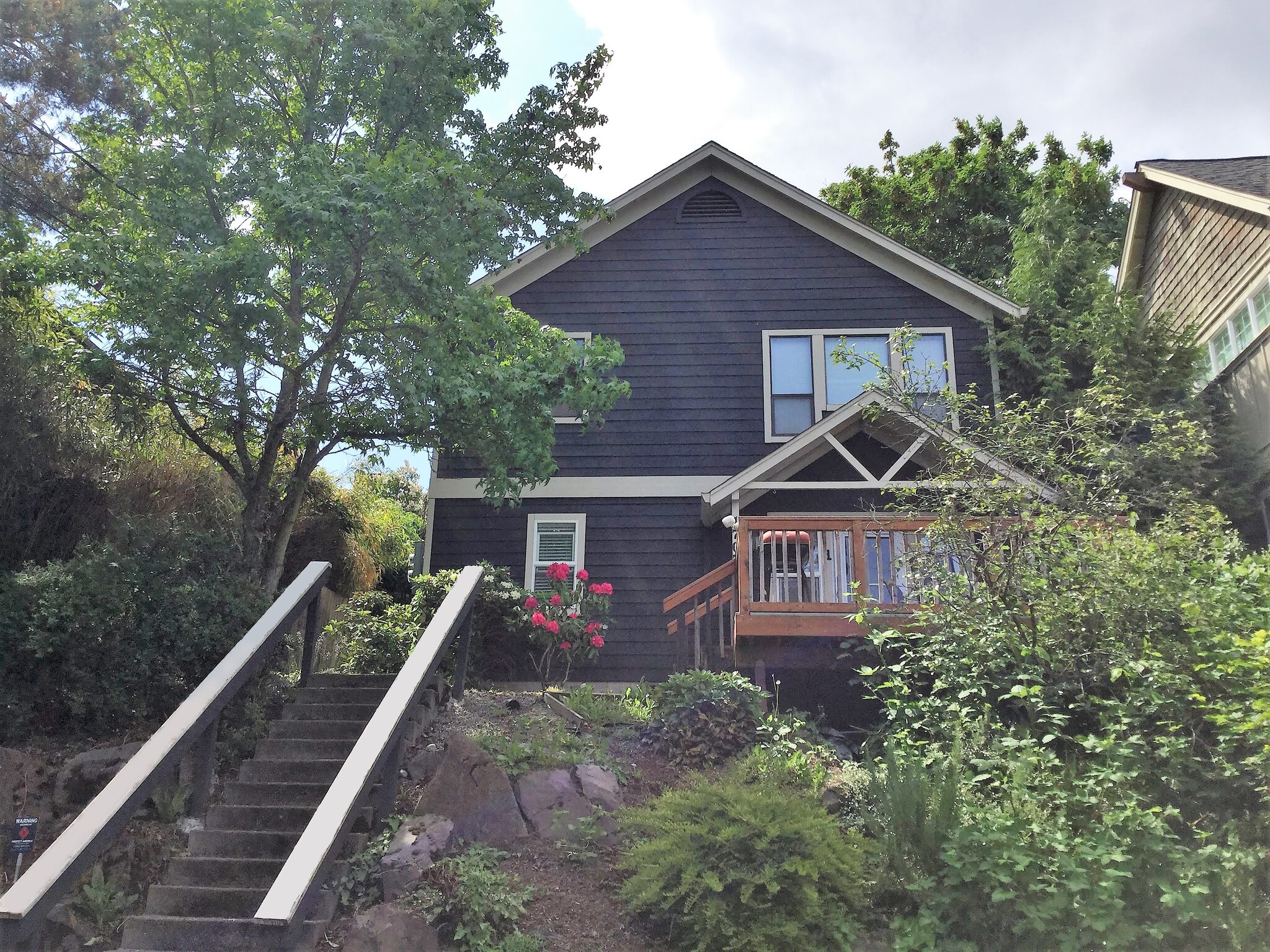 Building Photo - 1707 27th Ave