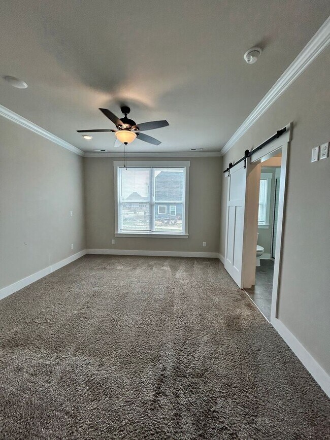 Building Photo - Beautiful New Build 4 Bed, 2.5 Bath, 2 Car Garage - Community Pool & Walking Trail!