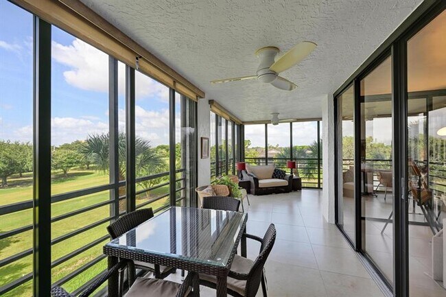 Building Photo - 7578 Regency Lake Dr