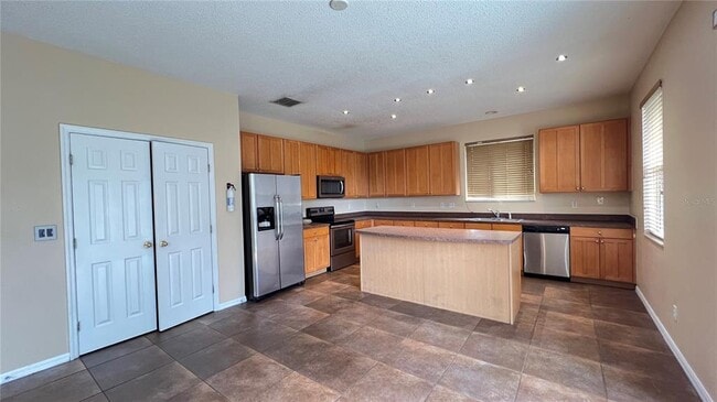 Building Photo - 16904 Sunrise Vista Dr