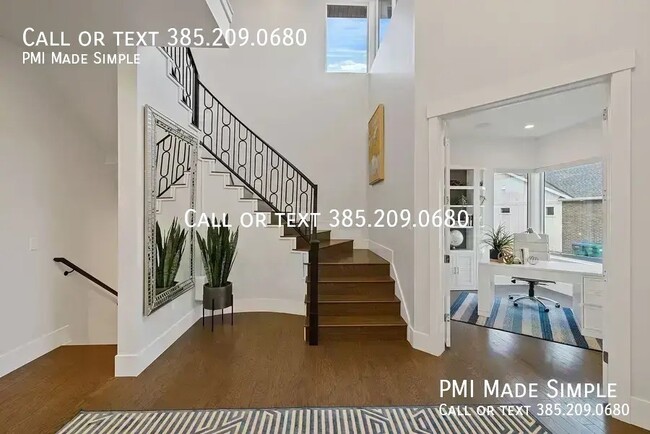 Building Photo - 1876 W Oakwood Cir