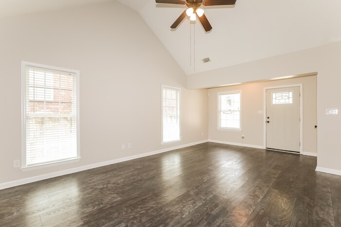 Building Photo - 1056 Grove Landing Ln