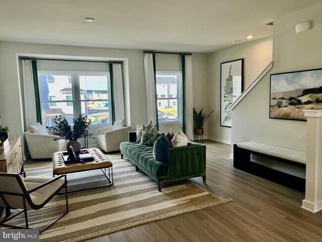 Building Photo - 61 Zander Rd