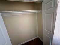 Building Photo - 1017 Barrows Dr