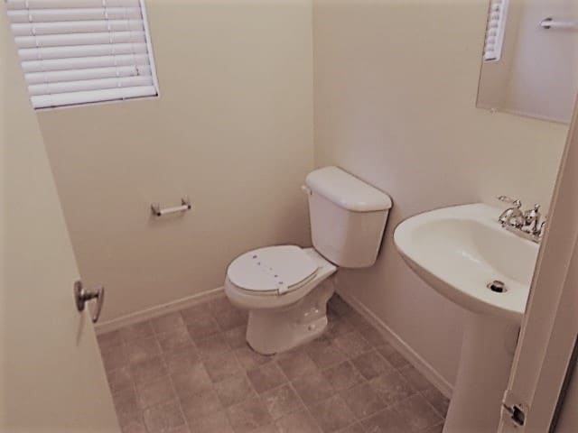 Building Photo - 17321 W Tara Ln