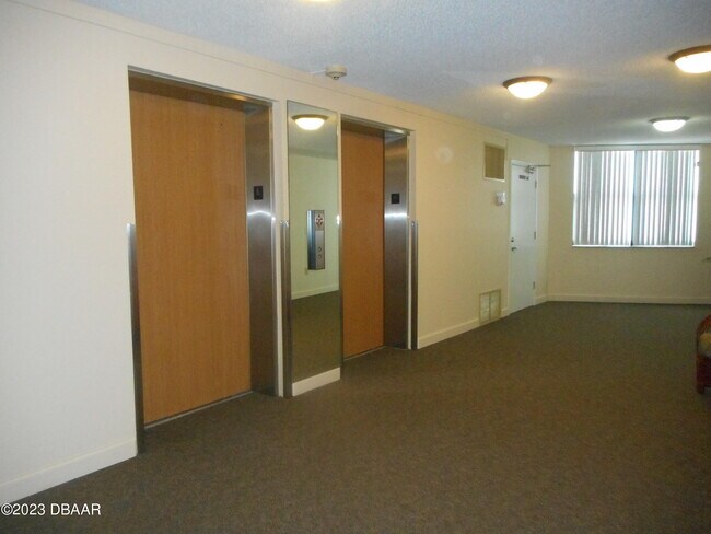 Building Photo - 1415 Ocean Shore Blvd