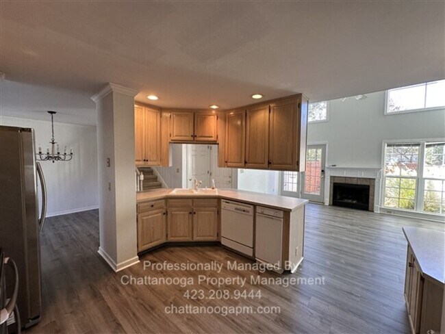 Building Photo - 7420 Hamilton Run Dr