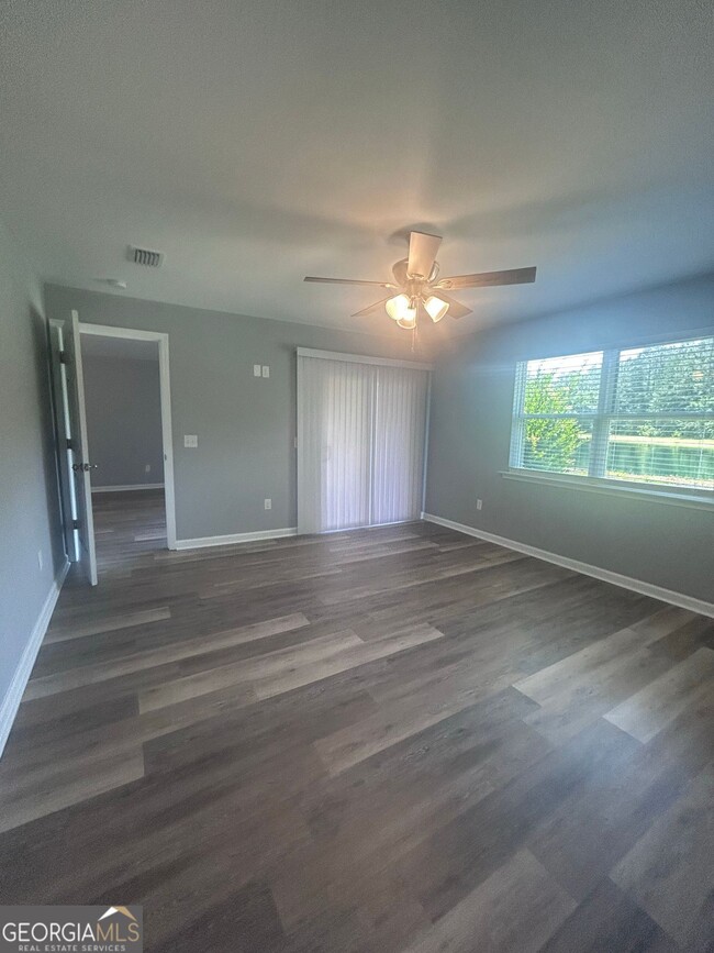 Building Photo - 136 Hamilton Dr