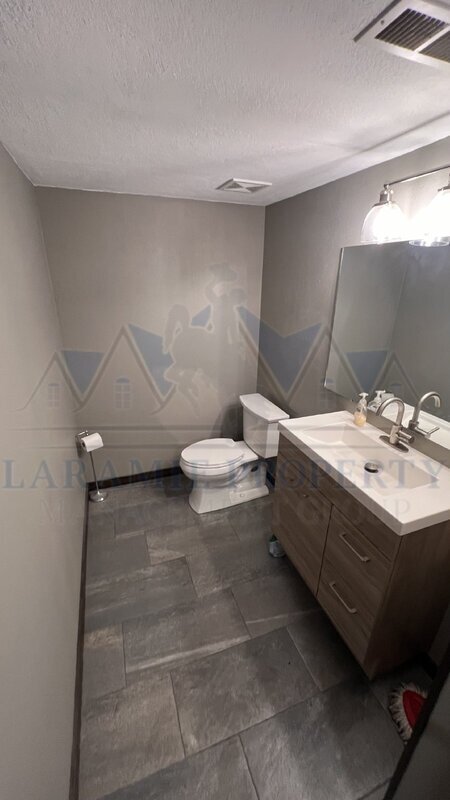 Building Photo - 1706 Palmer Dr