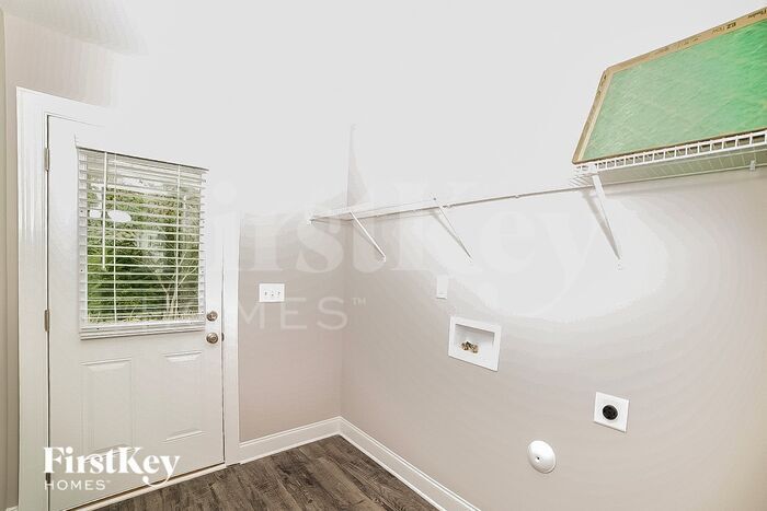 Building Photo - 131 Fir Dr