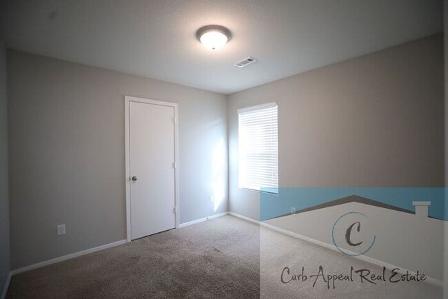 Building Photo - Beautiful 4 bed, 2 bath home - Nettleton!!