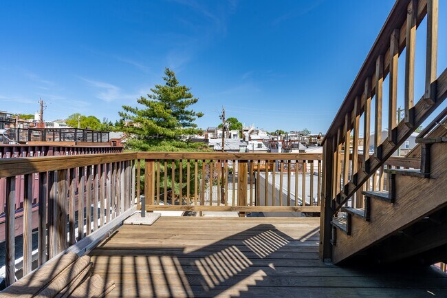 Building Photo - 223 S Collington Ave