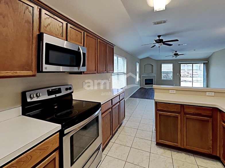 Building Photo - 2502 Quail Ridge Rd