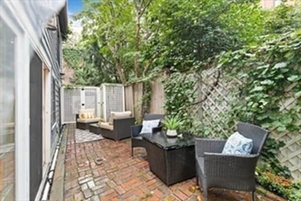 Building Photo - 1 Mount Vernon Sq