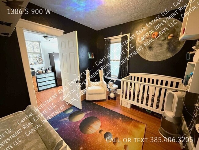 Building Photo - 1386 S 900 W