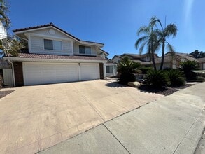 Building Photo - All Remodeled Rancho San Diego Home