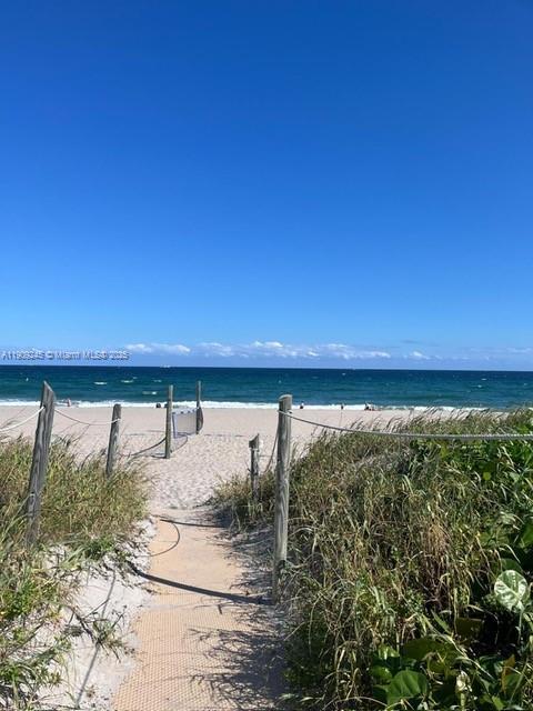 Primary Photo - 333 NE 21st Ave