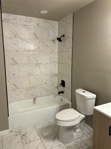 Building Photo - 2815 Hedgerow Dr