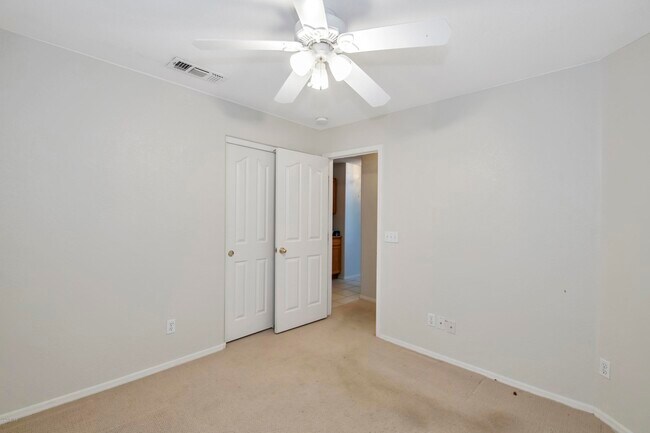 Building Photo - 8951 E Red Mountain Ln