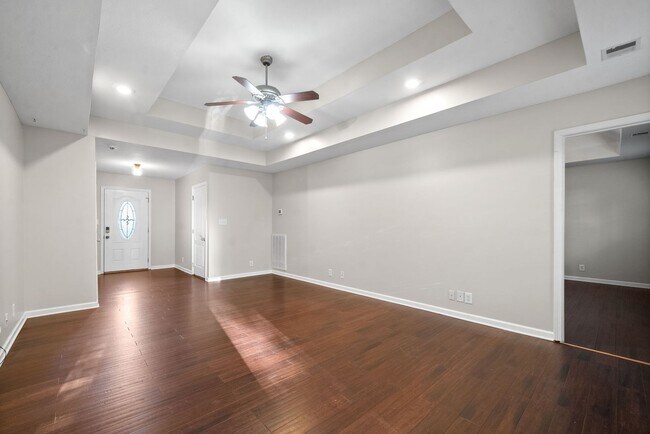 Building Photo - 2845 Teakwood Dr