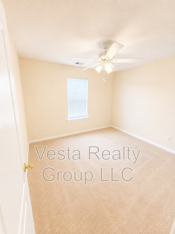 Building Photo - 5115 Towne Park Dr