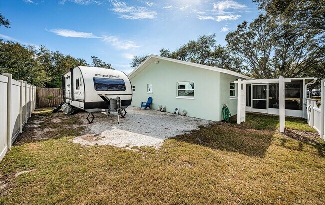 Building Photo - 969 Gulf View Blvd