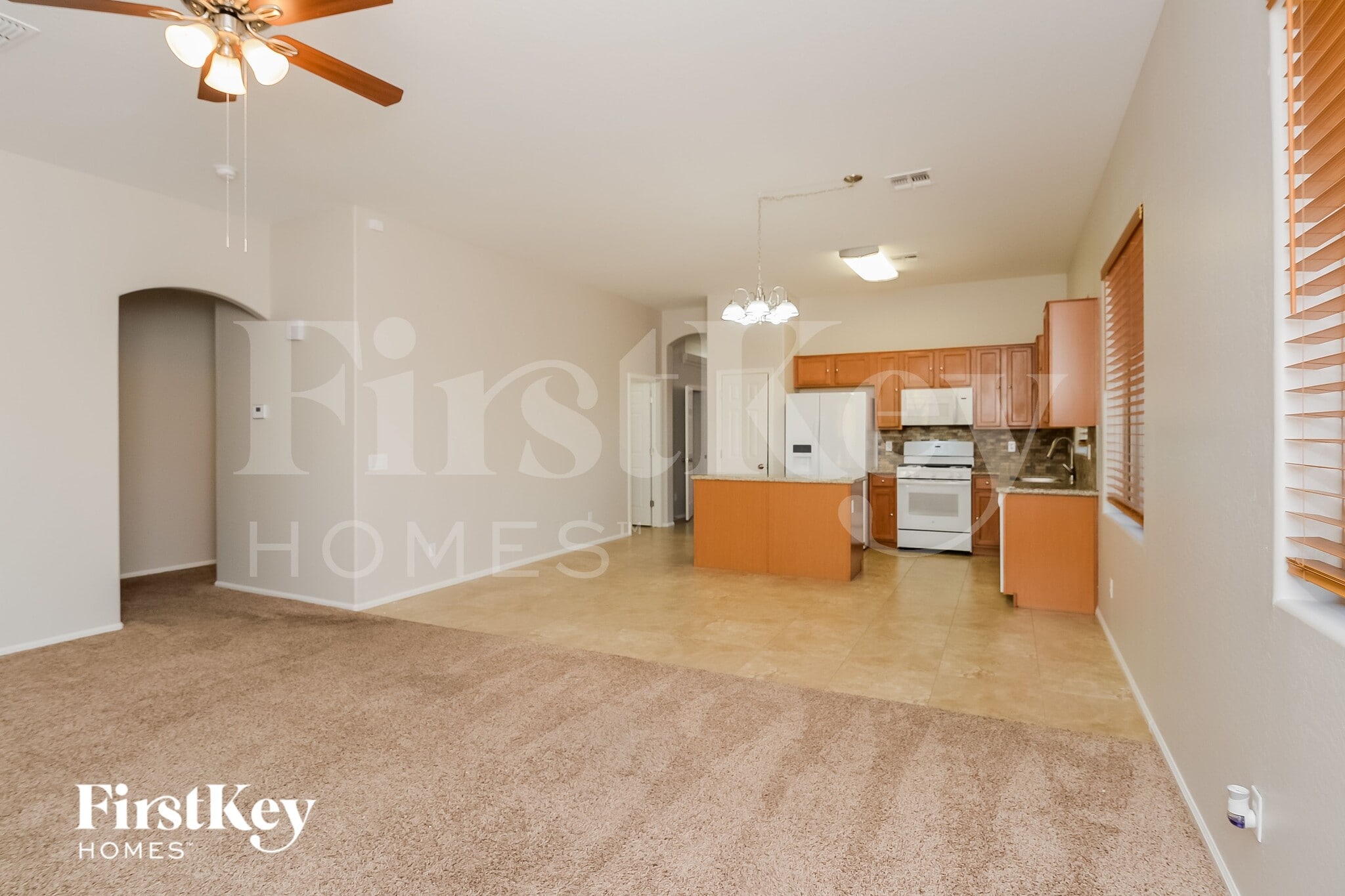 Building Photo - 32626 N Cat Hills Ave