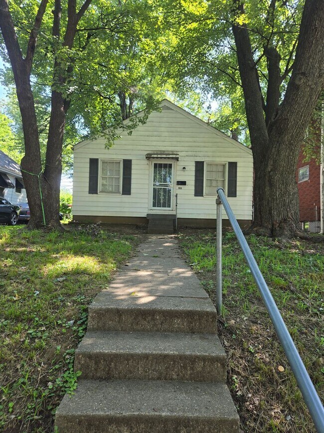 Primary Photo - LEASING SPECIAL - MOVE IN BY 1/1/2026 AND RECEIVE 2ND MONTH OF RENT FREE 2BR/1BA House recently r...