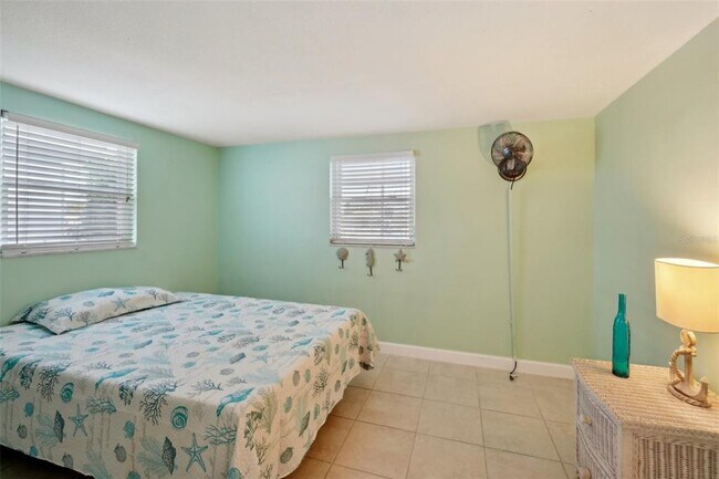 Building Photo - 5102 Blue Heron Dr