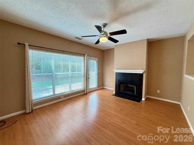 Building Photo - 17428 Tuscany Ln