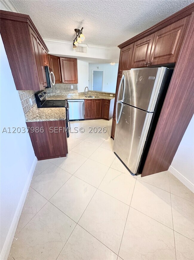 Building Photo - 8955 Wiles Rd