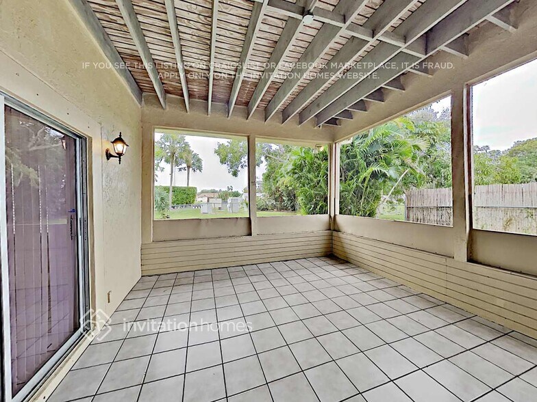 Building Photo - 9592 Richmond Cir
