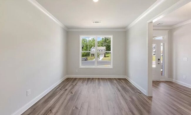 Building Photo - Welcome to Overlook at Marina Bay: Luxury and Comfort Combined