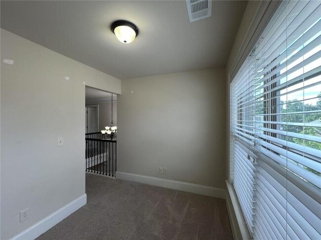 Building Photo - 5665 Winding Lakes Dr