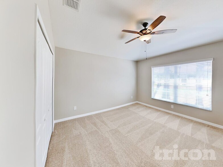 Building Photo - 13928 Reindeer Cir