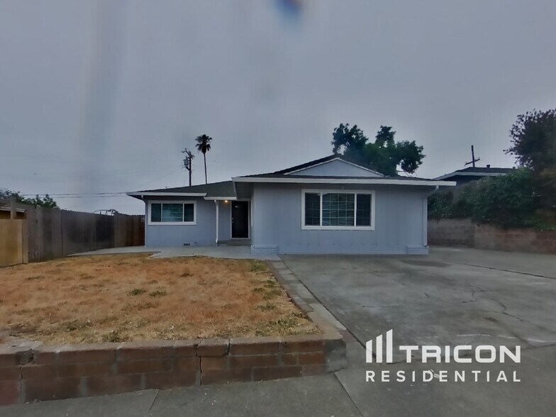 Building Photo - 121 Hodges St